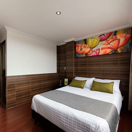 Hotel Ejecutivo 63 In โบโกตา ภายนอก รูปภาพ