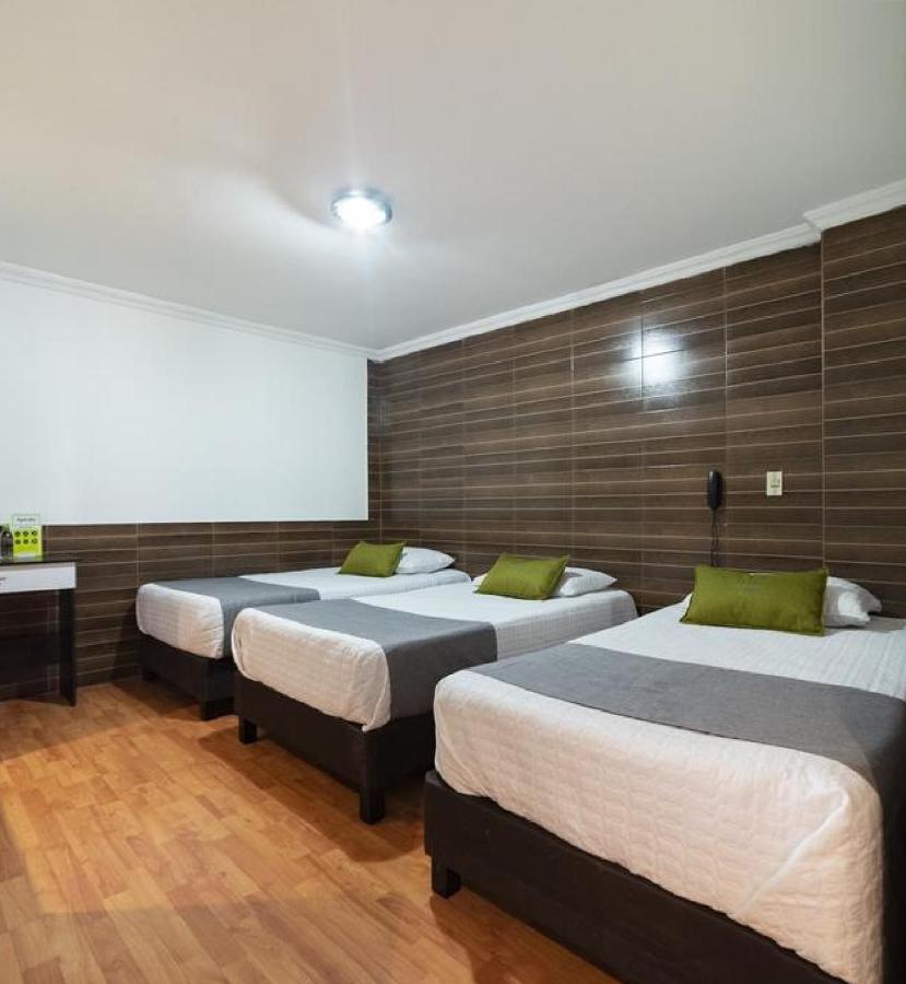 Hotel Ejecutivo 63 In โบโกตา ภายนอก รูปภาพ