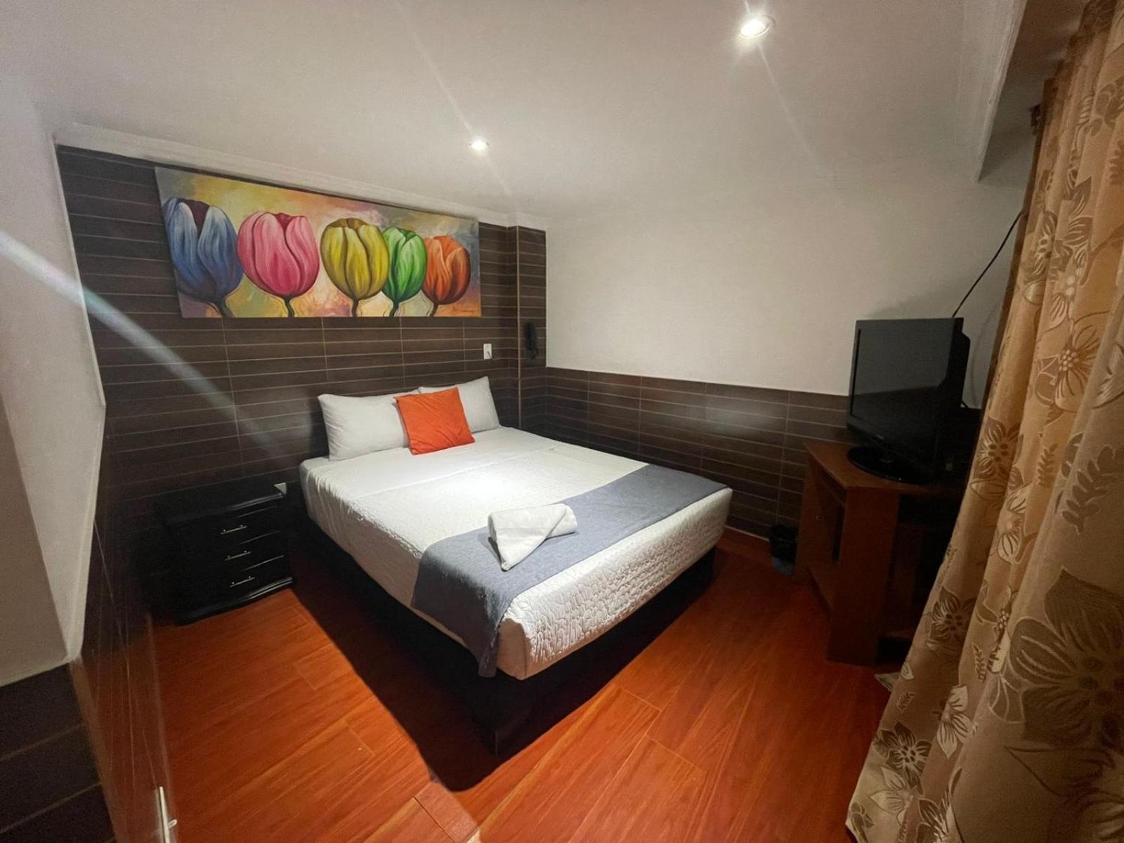 Hotel Ejecutivo 63 In โบโกตา ภายนอก รูปภาพ