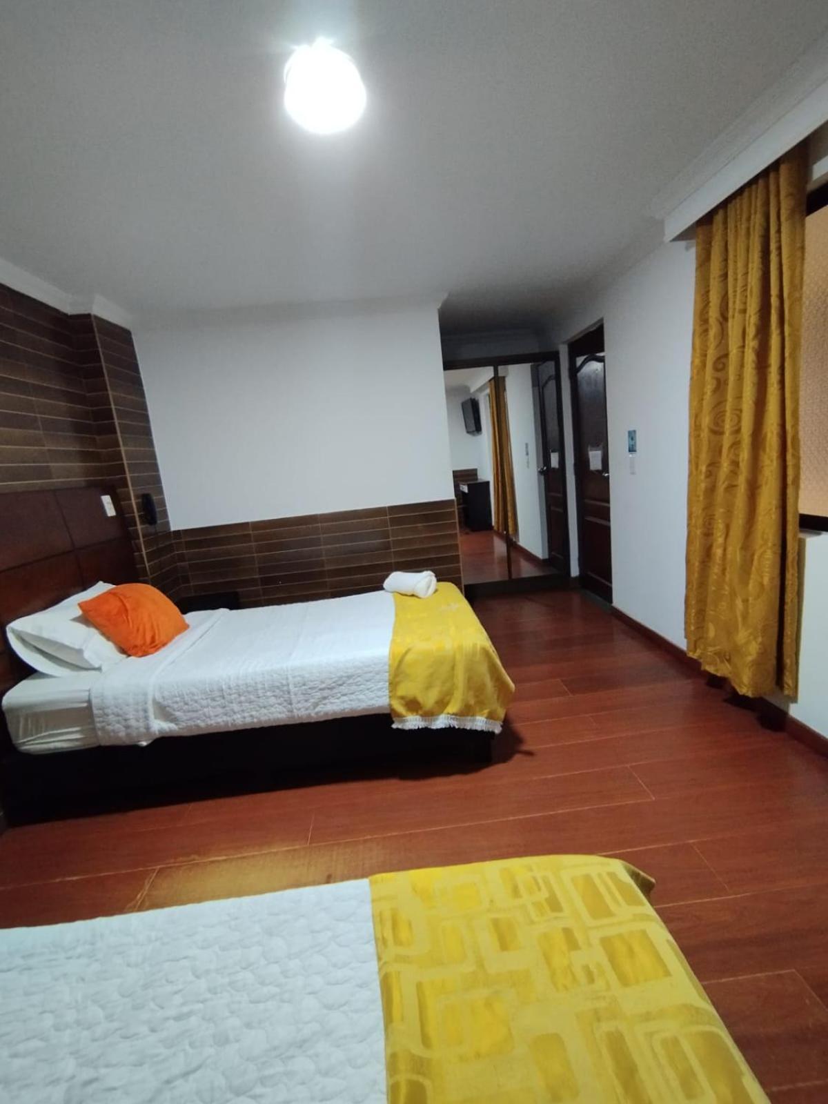 Hotel Ejecutivo 63 In โบโกตา ภายนอก รูปภาพ
