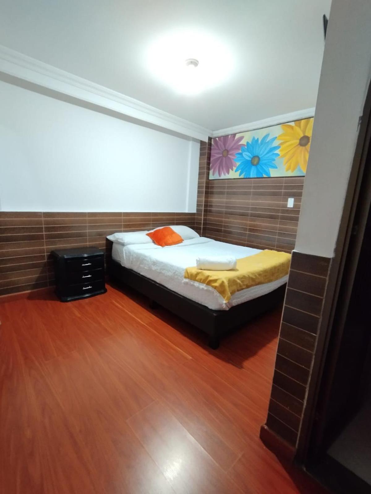Hotel Ejecutivo 63 In โบโกตา ภายนอก รูปภาพ