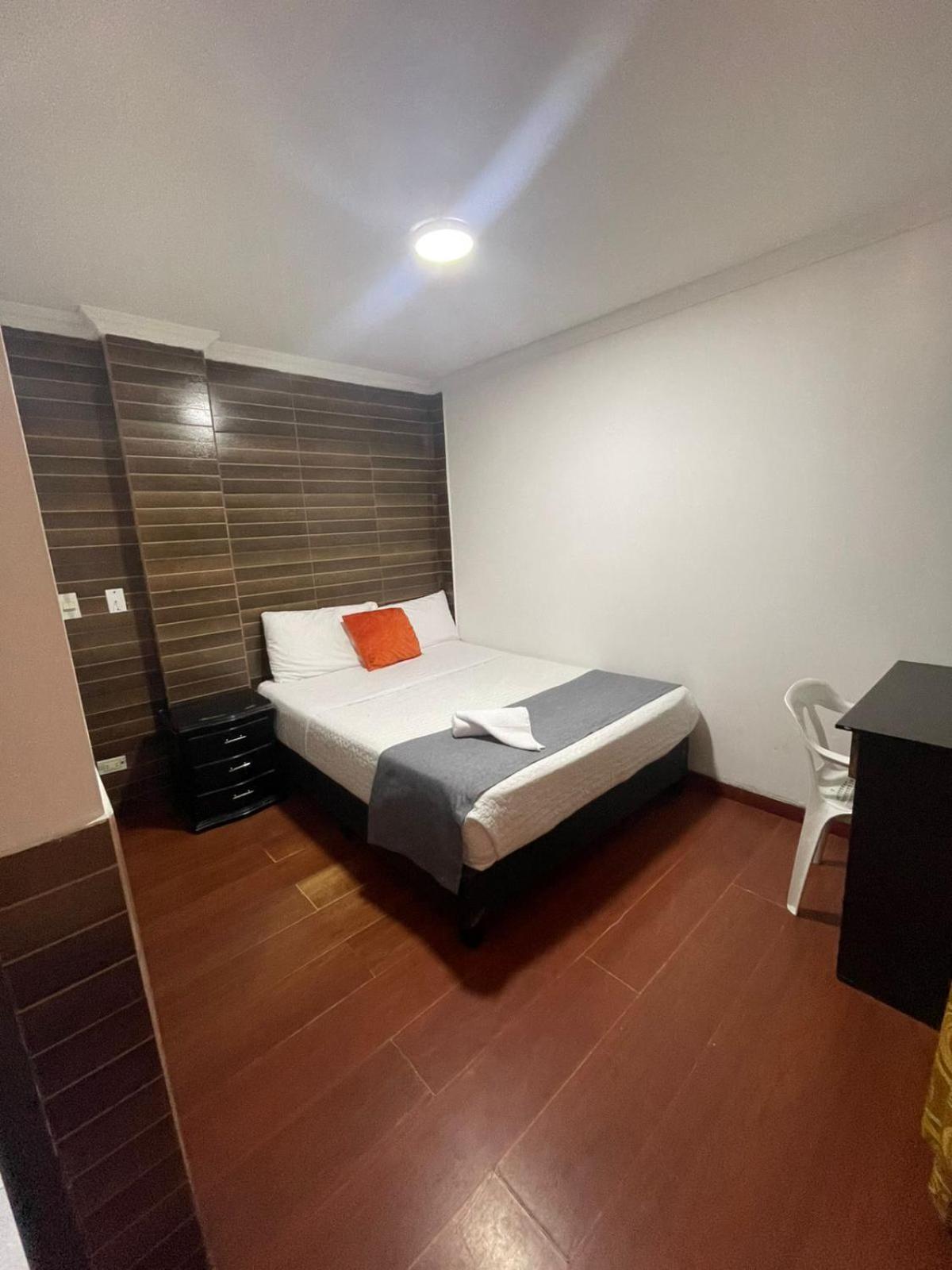 Hotel Ejecutivo 63 In โบโกตา ภายนอก รูปภาพ