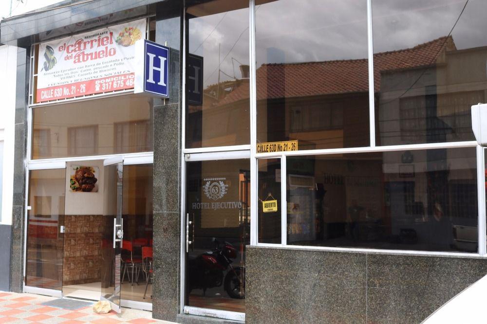 Hotel Ejecutivo 63 In โบโกตา ภายนอก รูปภาพ