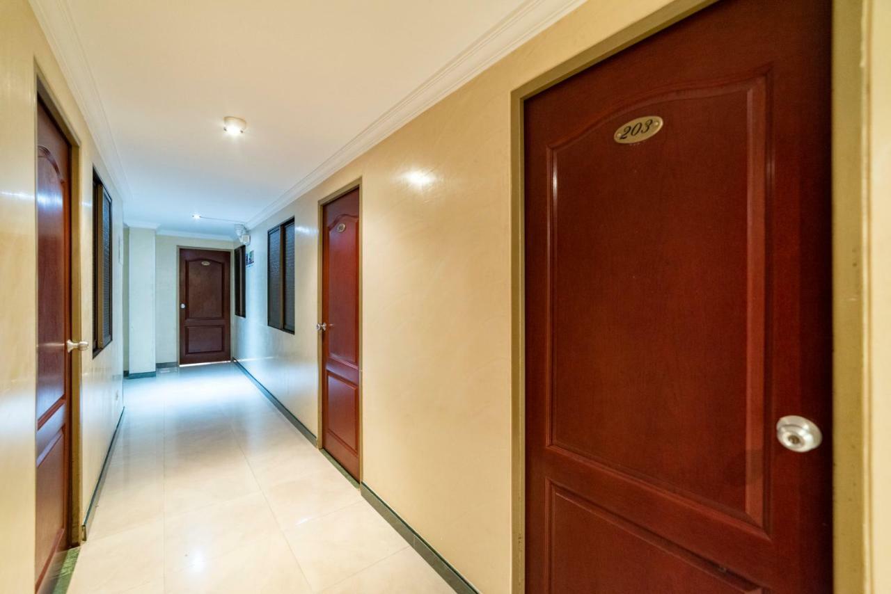 Hotel Ejecutivo 63 In โบโกตา ภายนอก รูปภาพ